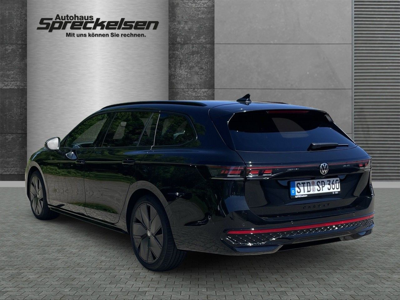 Volkswagen Passat Variant 2.0 TDI R-Line Automatik Navi AHK foto 3