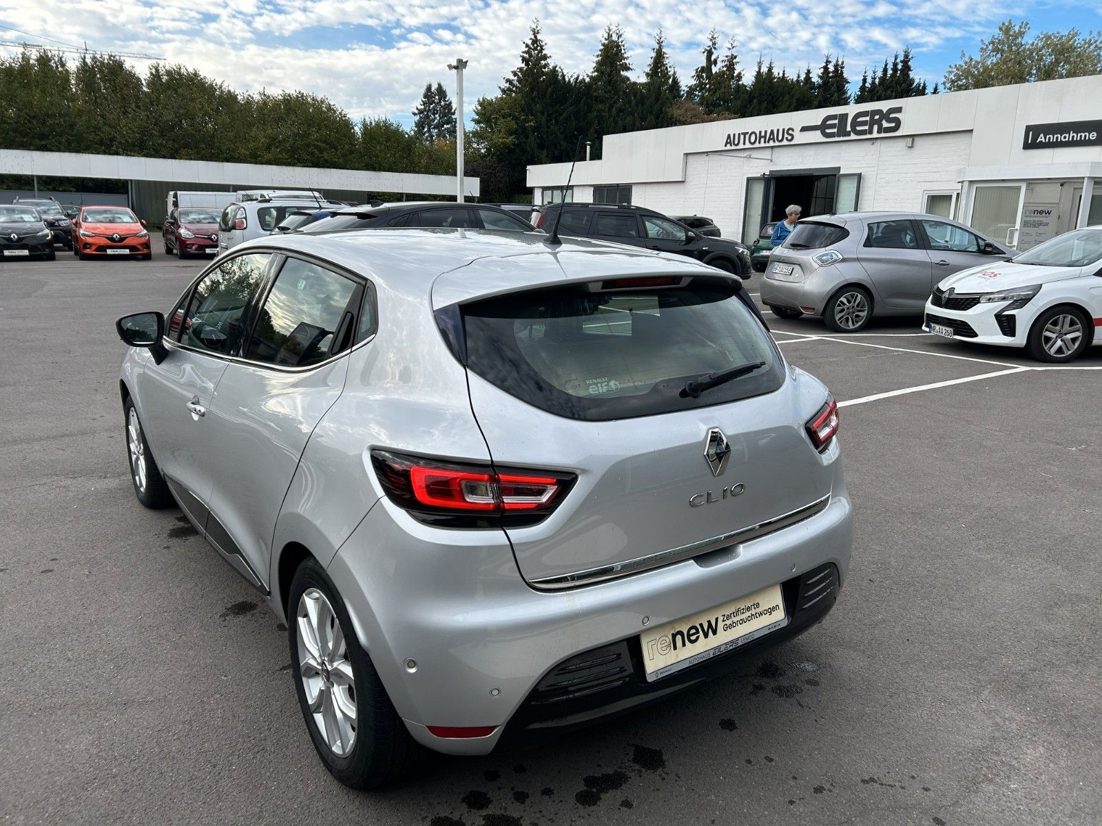 Fahrzeugabbildung Renault Clio IV Collection