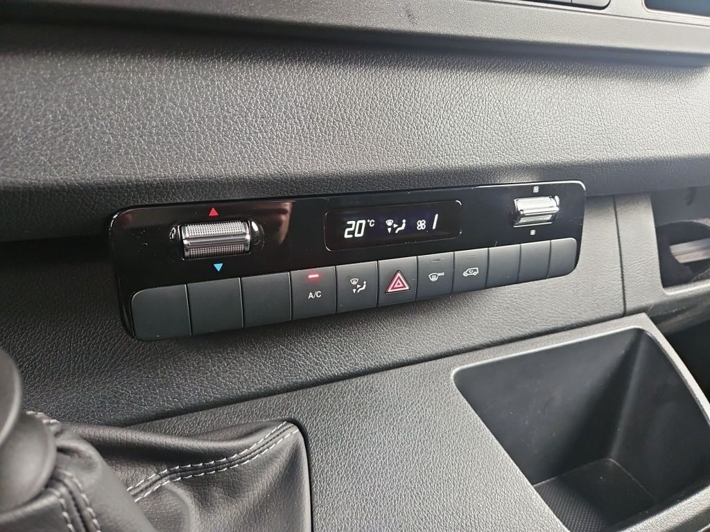 Fahrzeugabbildung Mercedes-Benz Sprinter 317 Kasten L2H2 MBUX Klima RFK PTS Navi