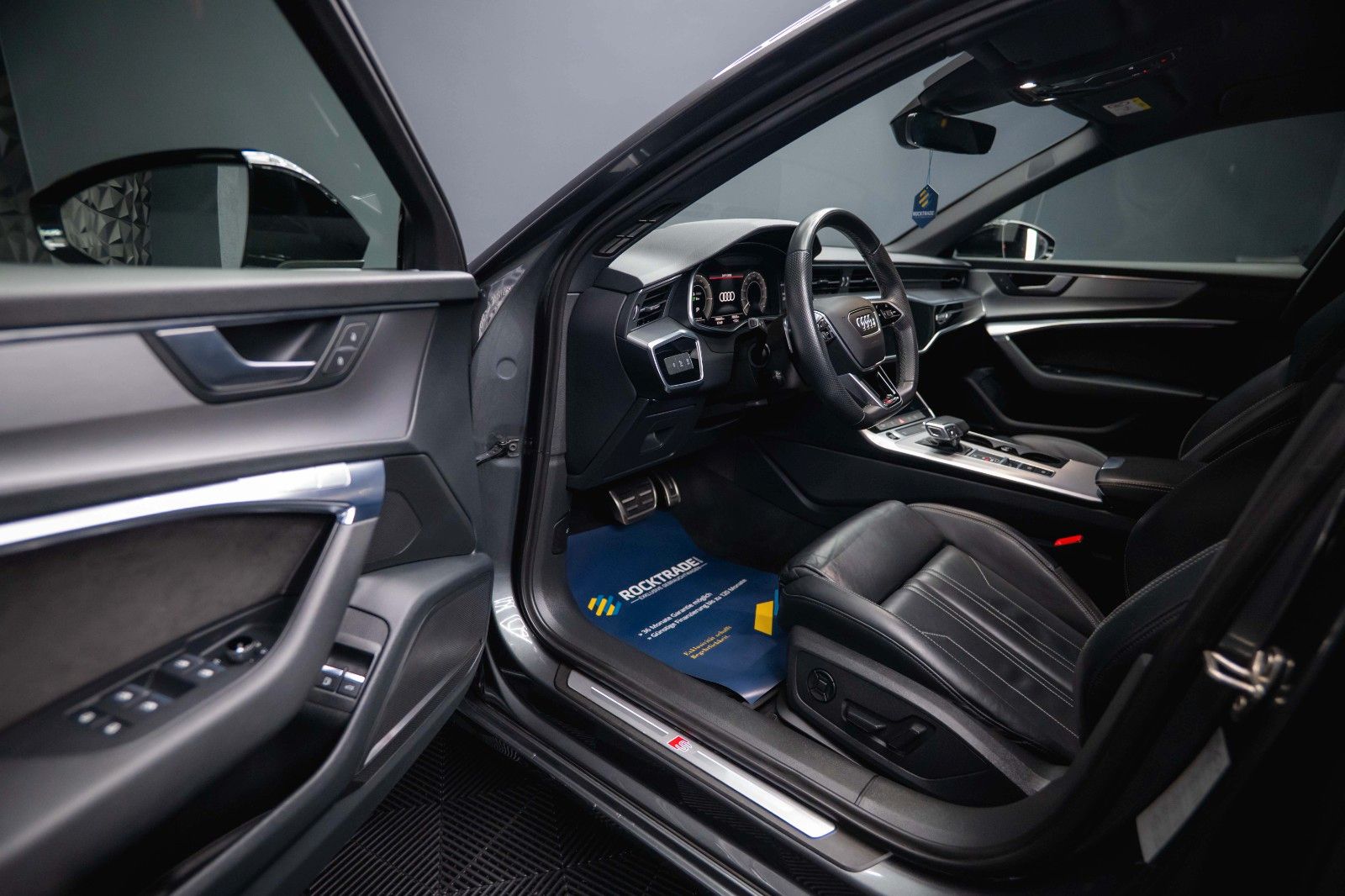 Fahrzeugabbildung Audi A6 Avant 55 TFSIe quattro S-Line Sport *LED*B&O*