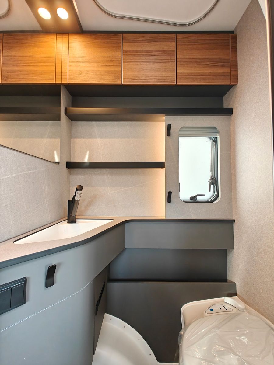 Fahrzeugabbildung HYMER / ERIBA / HYMERCAR Novaline 442 - MESSE-NEUHEIT 2026! -