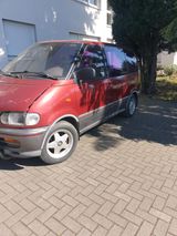 Nissan Serena 2 l Benziner - Nissan Serena