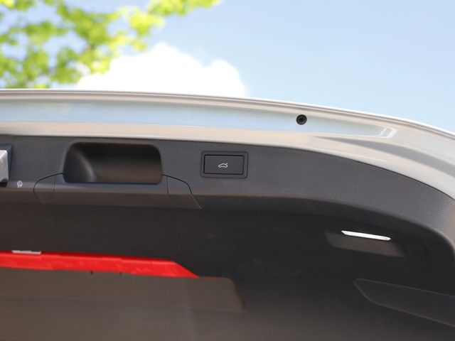 Volkswagen Passat Variant - Bild 11
