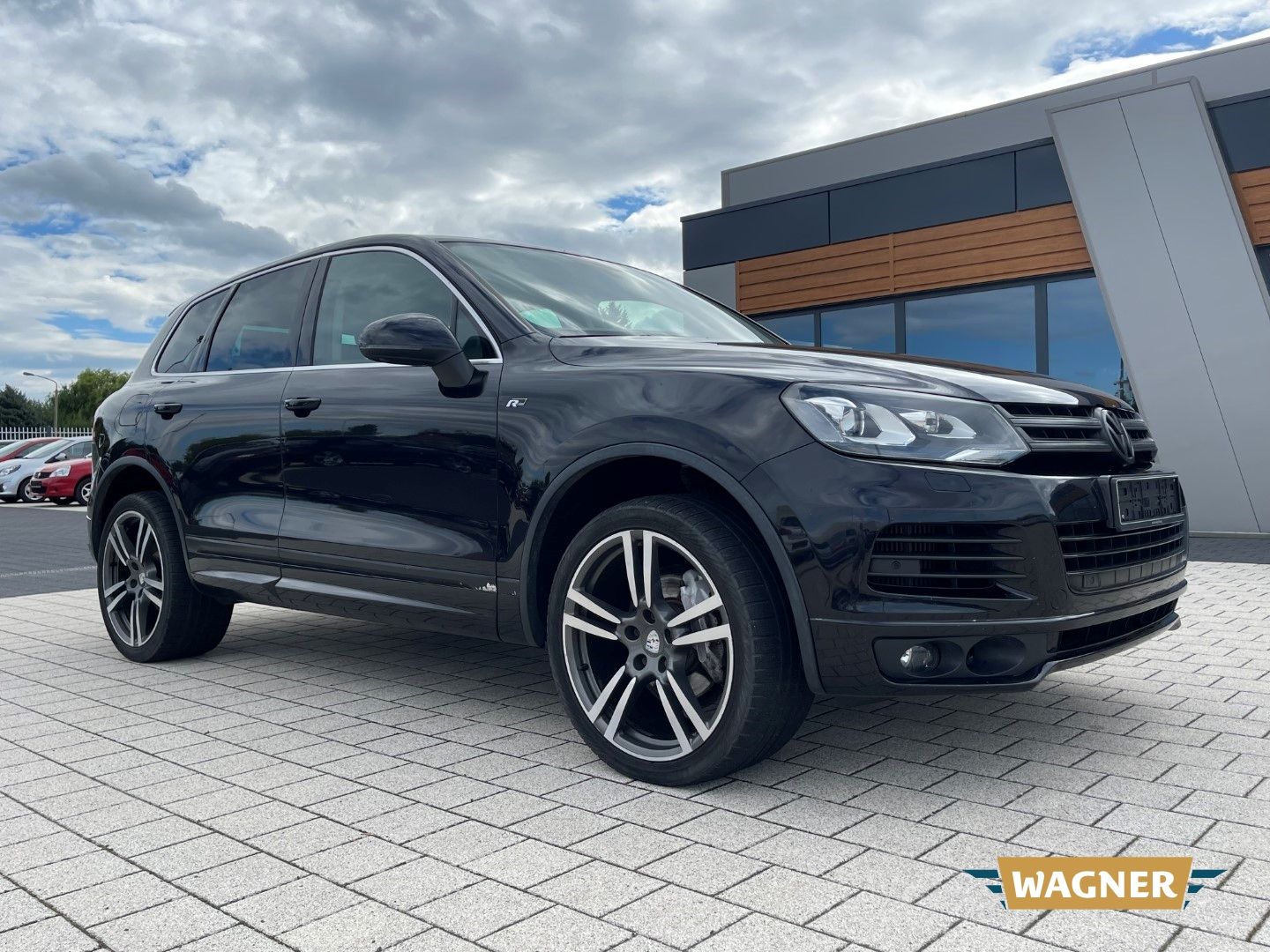 Fahrzeugabbildung Volkswagen Touareg V6 TDI  3.0 R-Line kein Abstandsregeltem