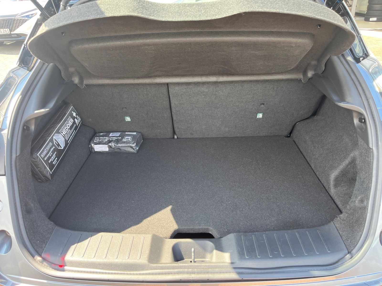 Fahrzeugabbildung Nissan Juke Hybrid Premiere Edition *Kamera*Navi*SHZ*Wi