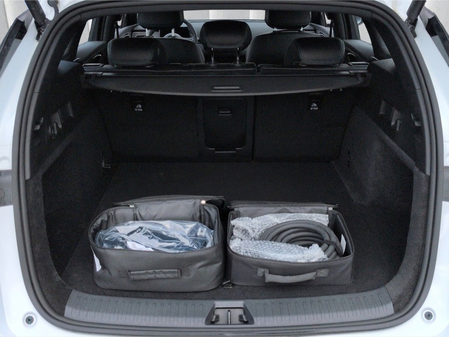 BYD SEAL 6