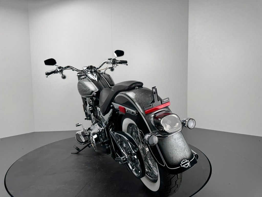 Fahrzeugabbildung Harley-Davidson SOFTAIL HERITAGE *ShinyGreyStar *Costum