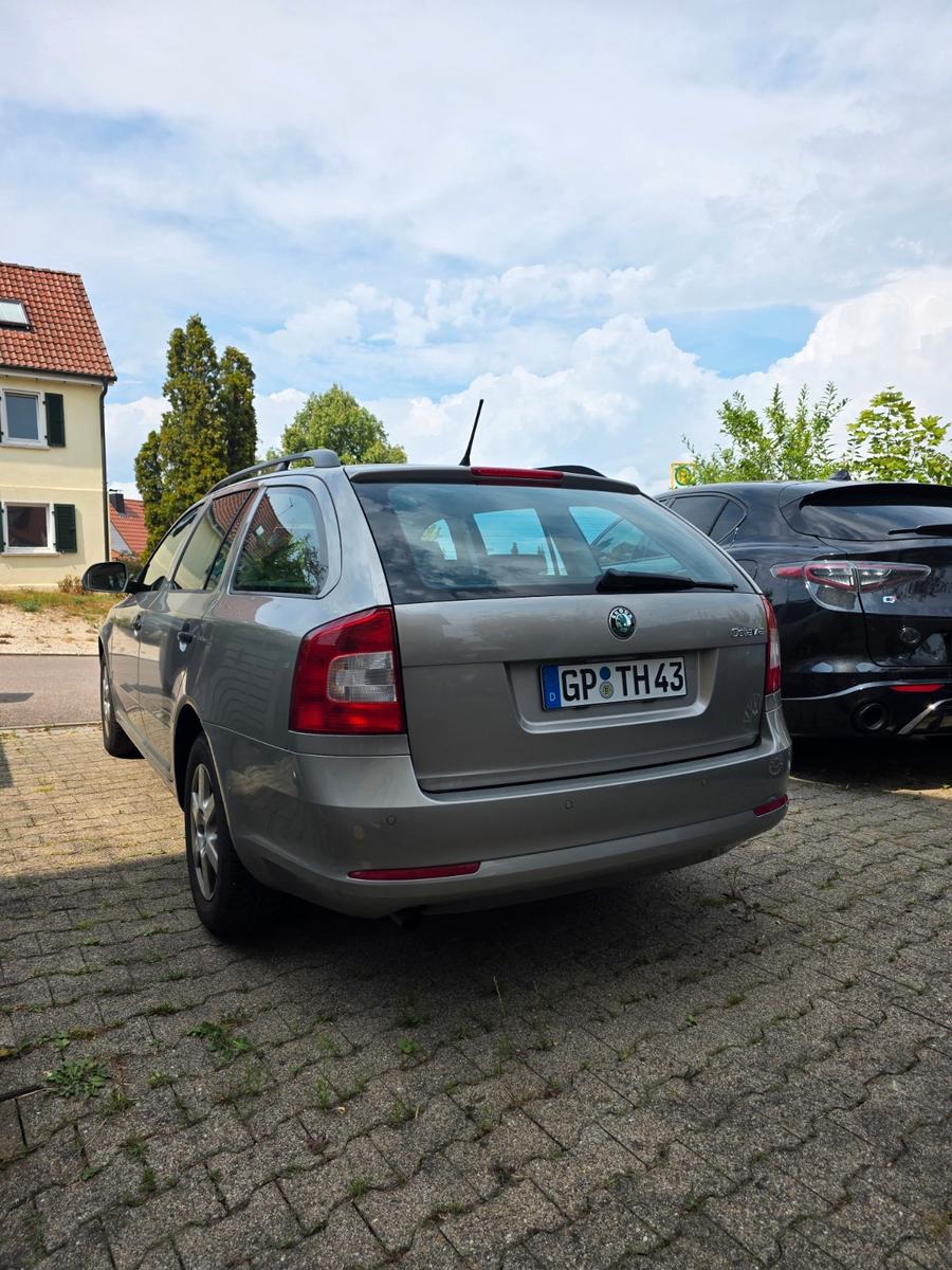 Skoda Octavia 2011 — photo 10