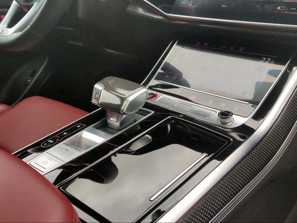 Audi SQ8 SUV competition plus TFSI 373(507) kW(PS) ti