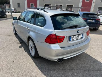 BMW 325 - 4
