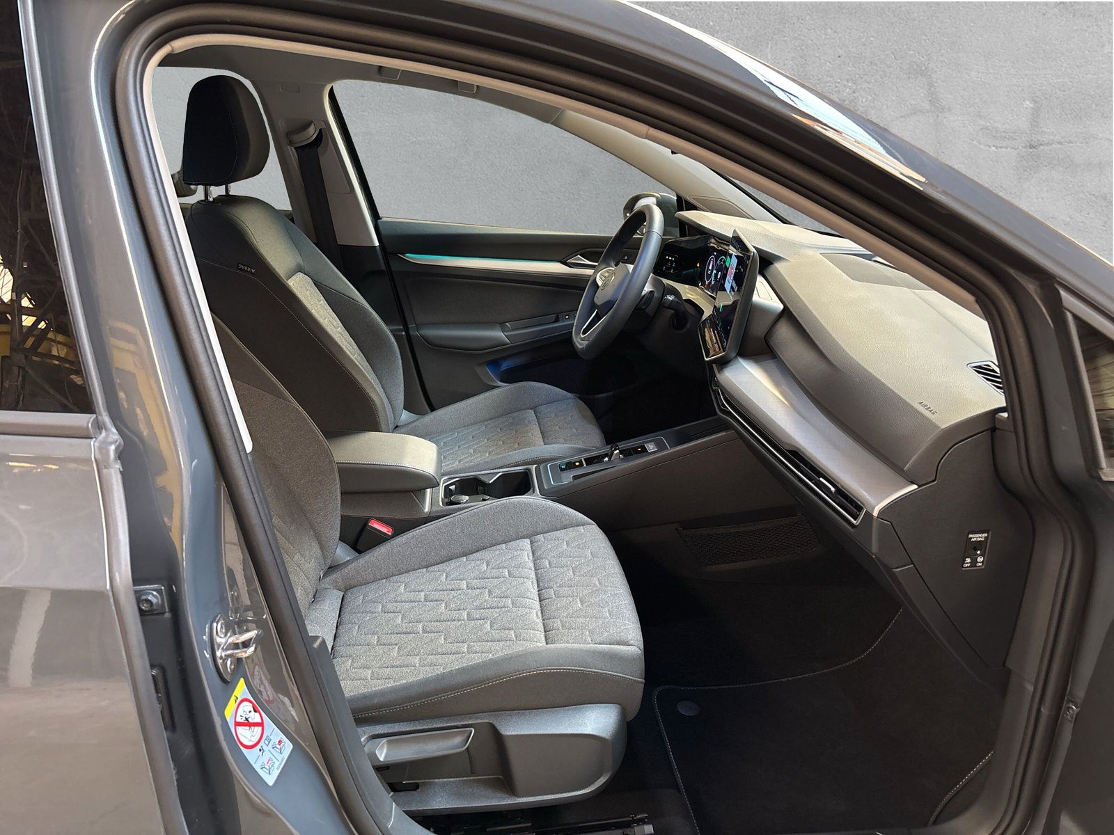 Fahrzeugabbildung Volkswagen Golf Variant 2.0 TDI Life SHZ HuD Kamera ACC