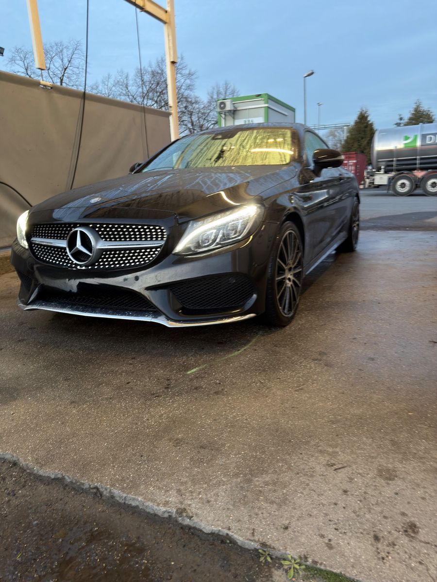 MERCEDES-BENZ C 220 d AMG line