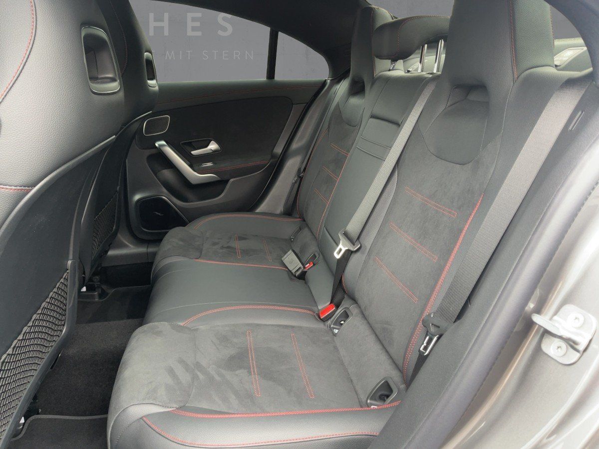 Fahrzeugabbildung Mercedes-Benz CLA 220 d AMG/Night/360°/AHK/19''