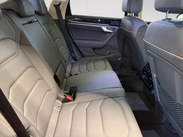Volkswagen Touareg - 10