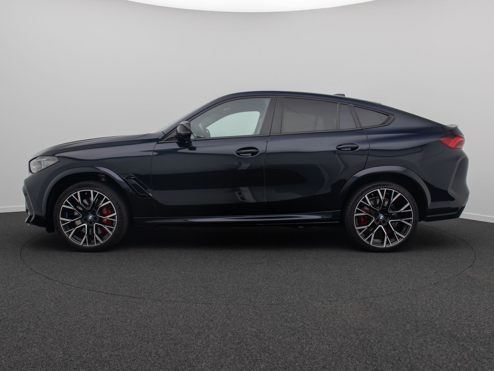 Fahrzeugabbildung BMW X6 M Competition M Driver´s DisplKey Sky Lounge