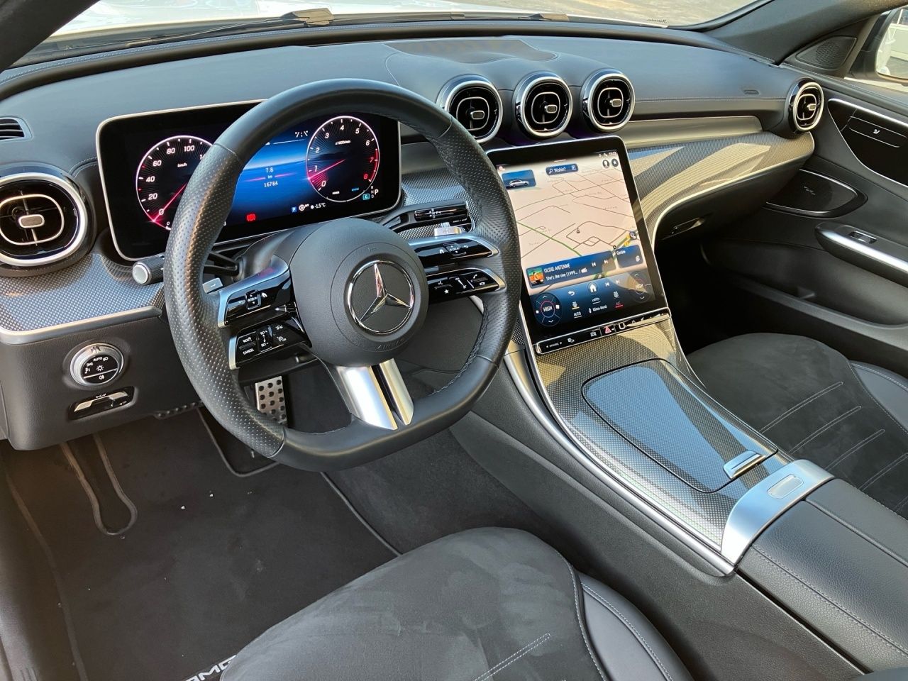 Fahrzeugabbildung Mercedes-Benz C 200 4M T AMG AHK Pano Night WinterP Kamera 19'