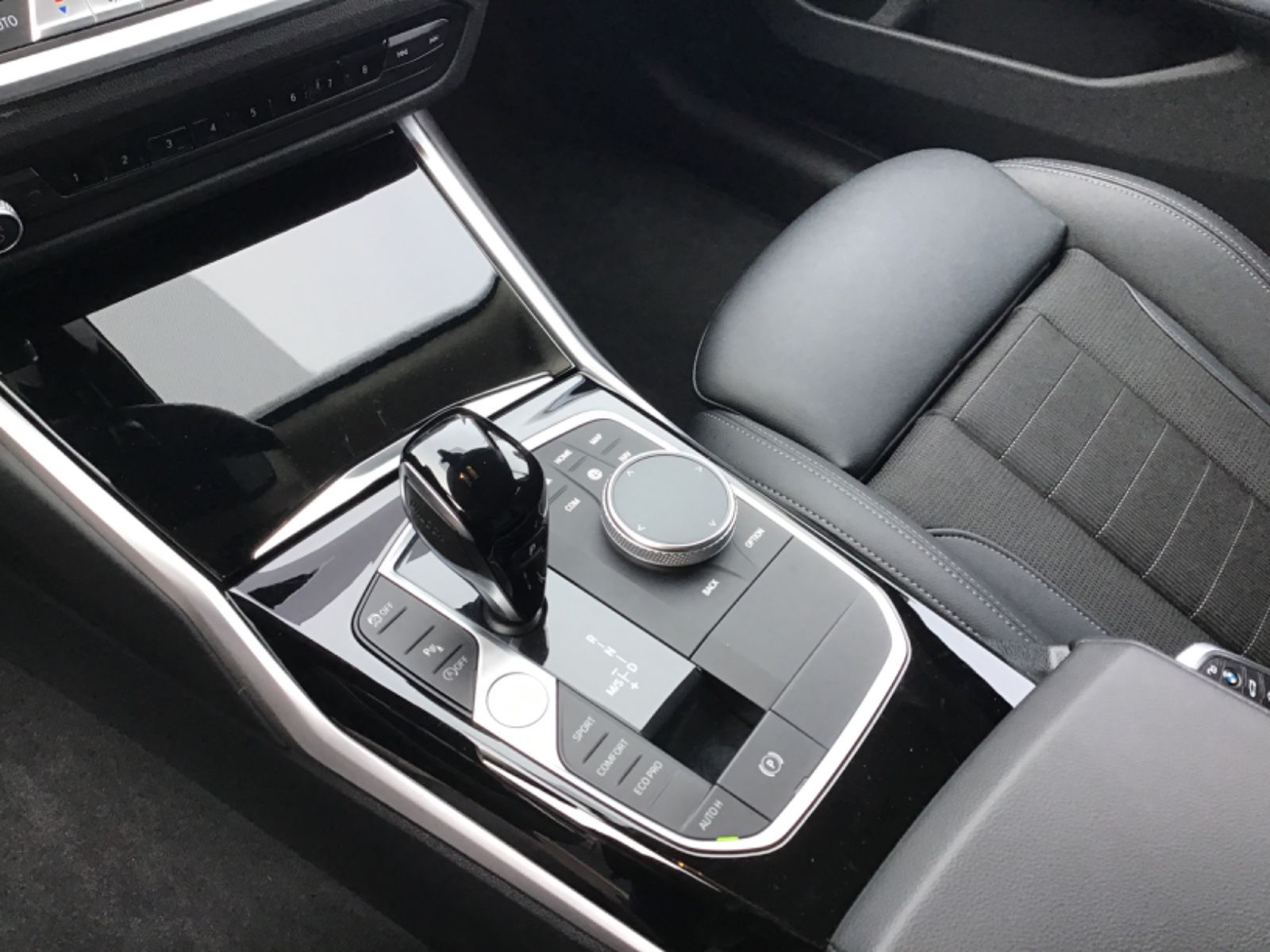 BMW 320 i Sport Line foto 12