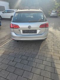 Volkswagen Golf - 3