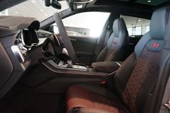 AUDI RSQ8 performance | B&O Advanced | Carbon | 305 AUDI RSQ8 performance | B&O Advanced | Carbon | 305