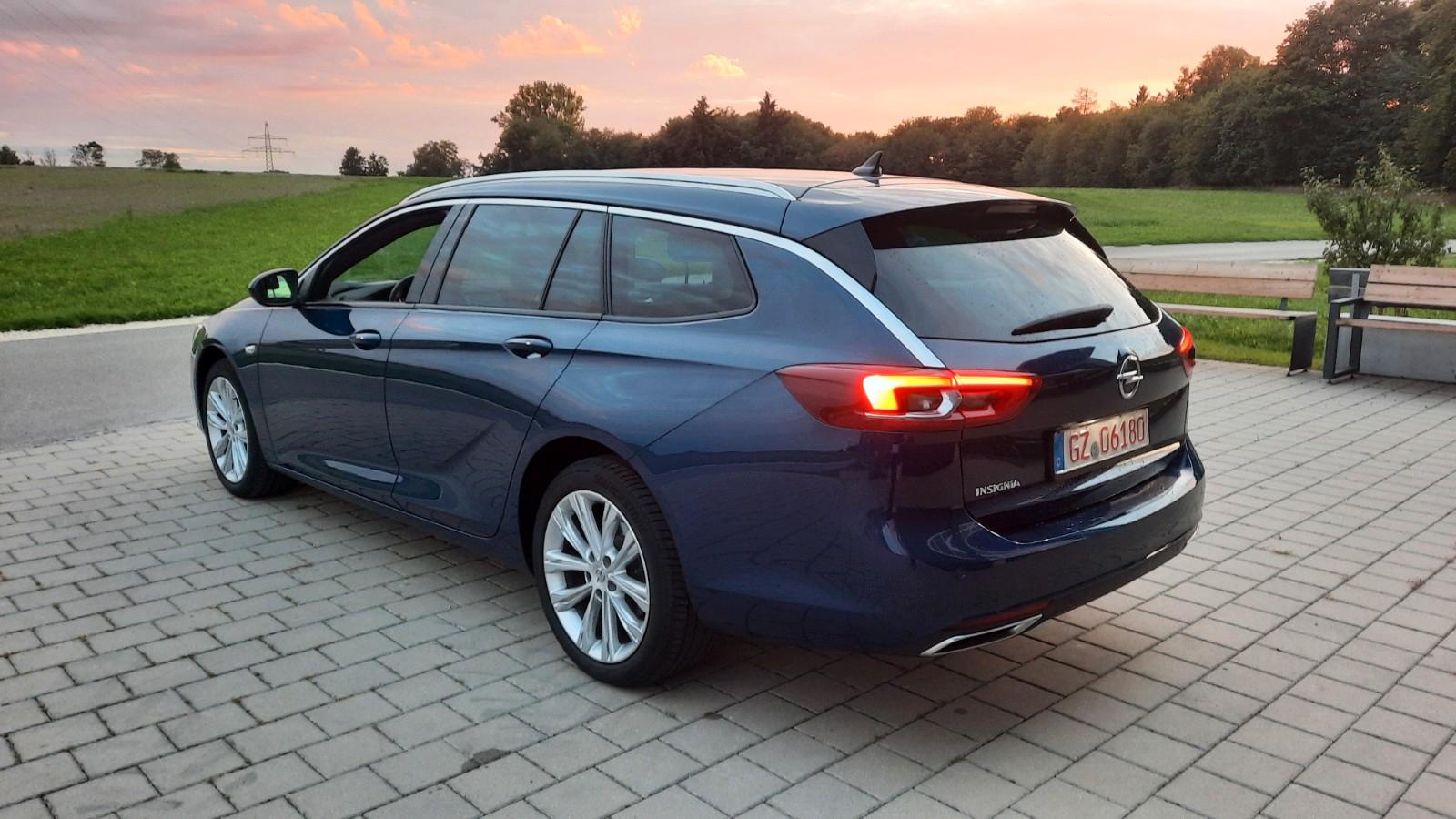 Opel Insignia B Sports Tourer 1.Hd Alcantara Led