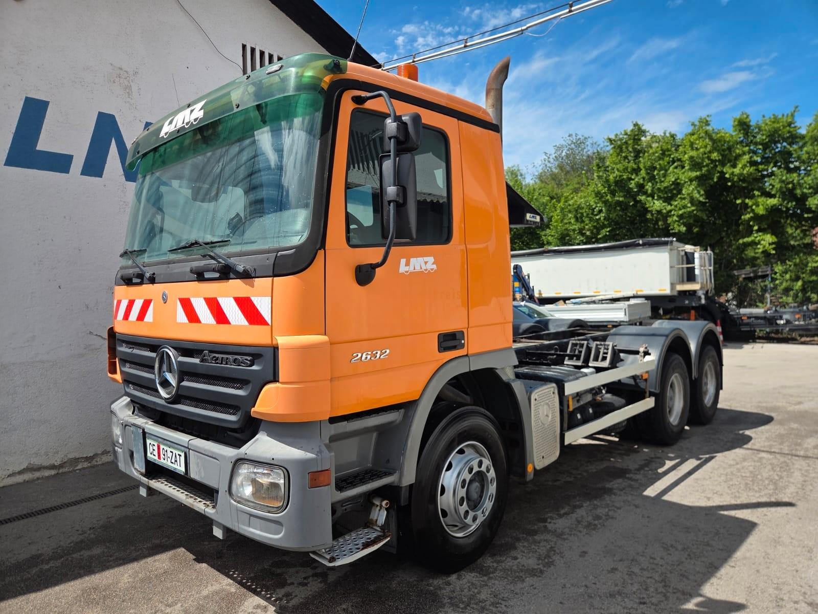 Mercedes-Benz ACTROS MP2 2632 6X4 EPS 3 PEDDALS STEEL 33 41 44