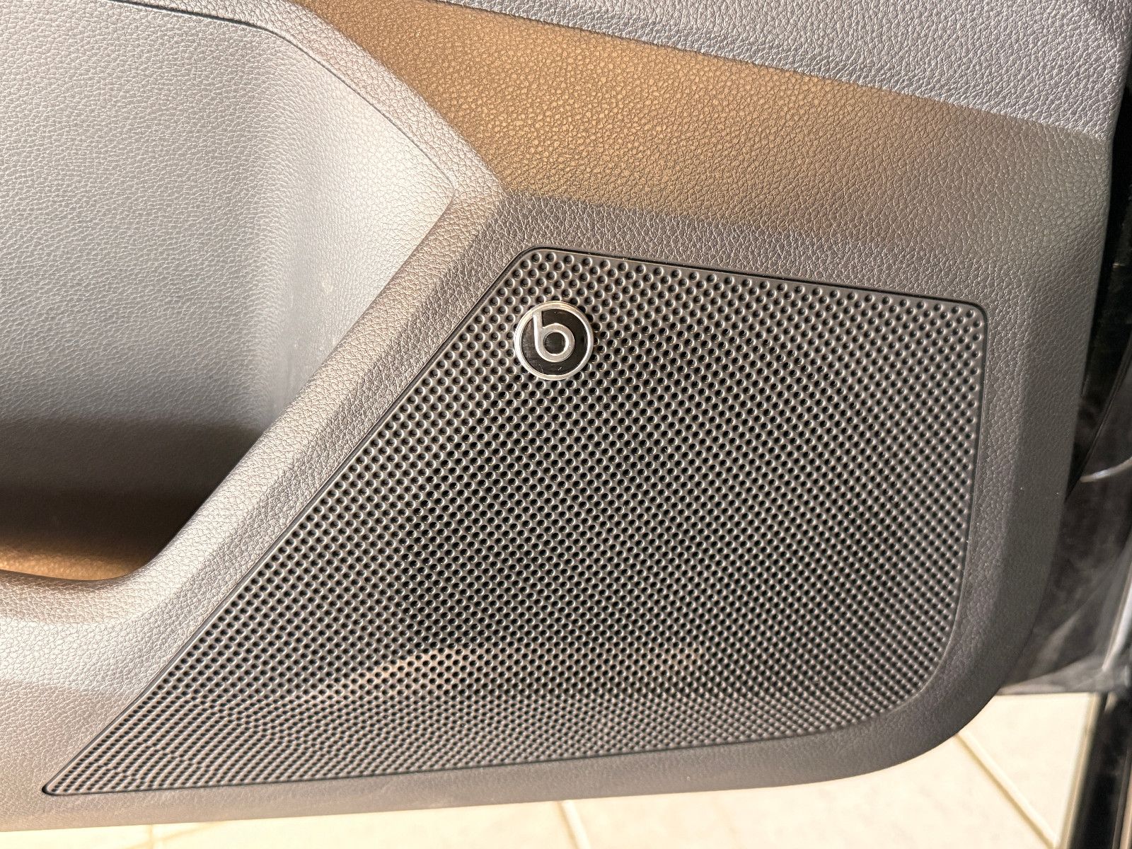 Fahrzeugabbildung SEAT Ibiza FR/ACC/KAMERA/LEDER/APPLE/LED