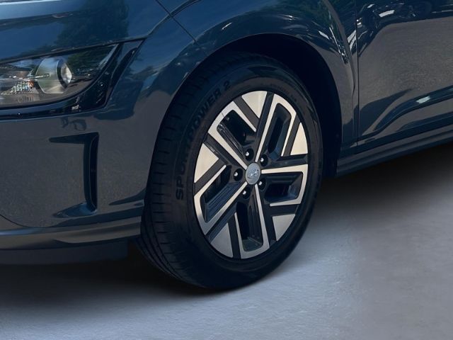 Fahrzeugabbildung Hyundai KONA Edition 30+ Elektro 2WD Navi Soundsystem AC