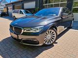 BMW 750 L i xDrive FondEntertaiment. 2.Hand Massage - BMW 750: 750i Xdrive