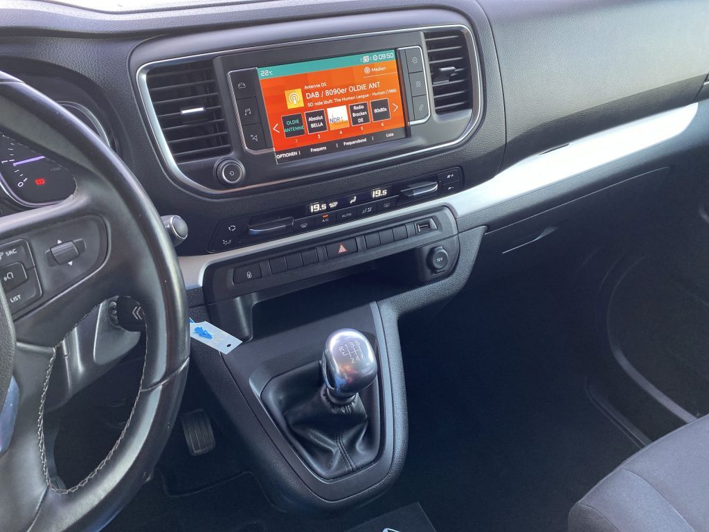 Fahrzeugabbildung Citroën Spacetourer M 2.0 BlueHDi 150 Rip Curl *8-Sitzer
