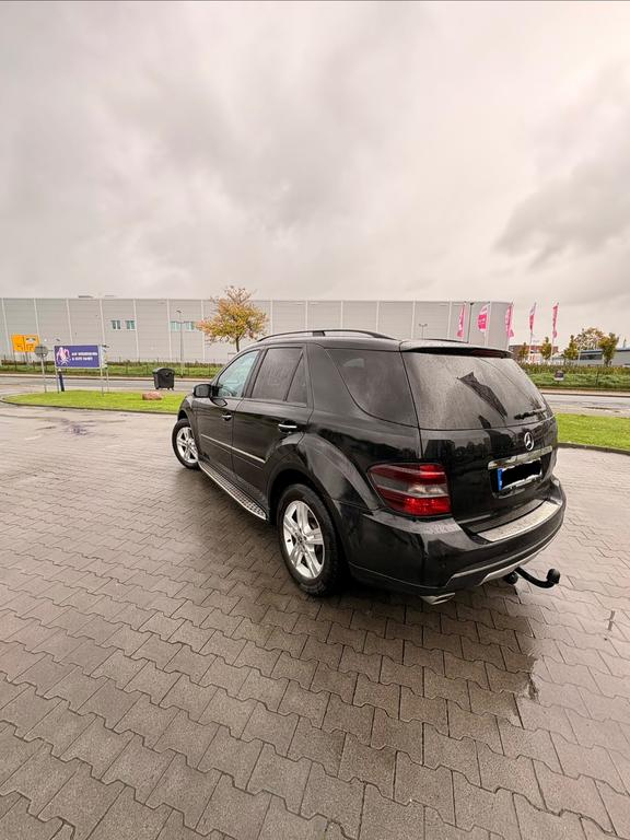 Mercedes-Benz ML 320