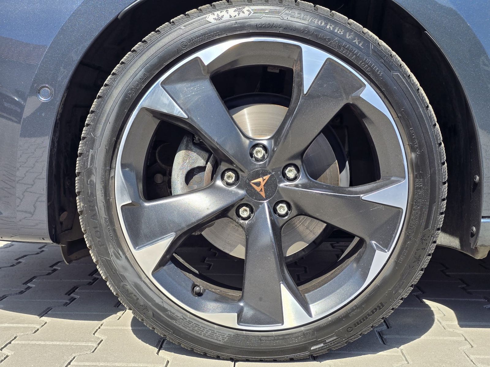 Fahrzeugabbildung CUPRA Leon 1.5 eTSI DSG MATRIX-LED*ACC*APP*KAMERA*18"
