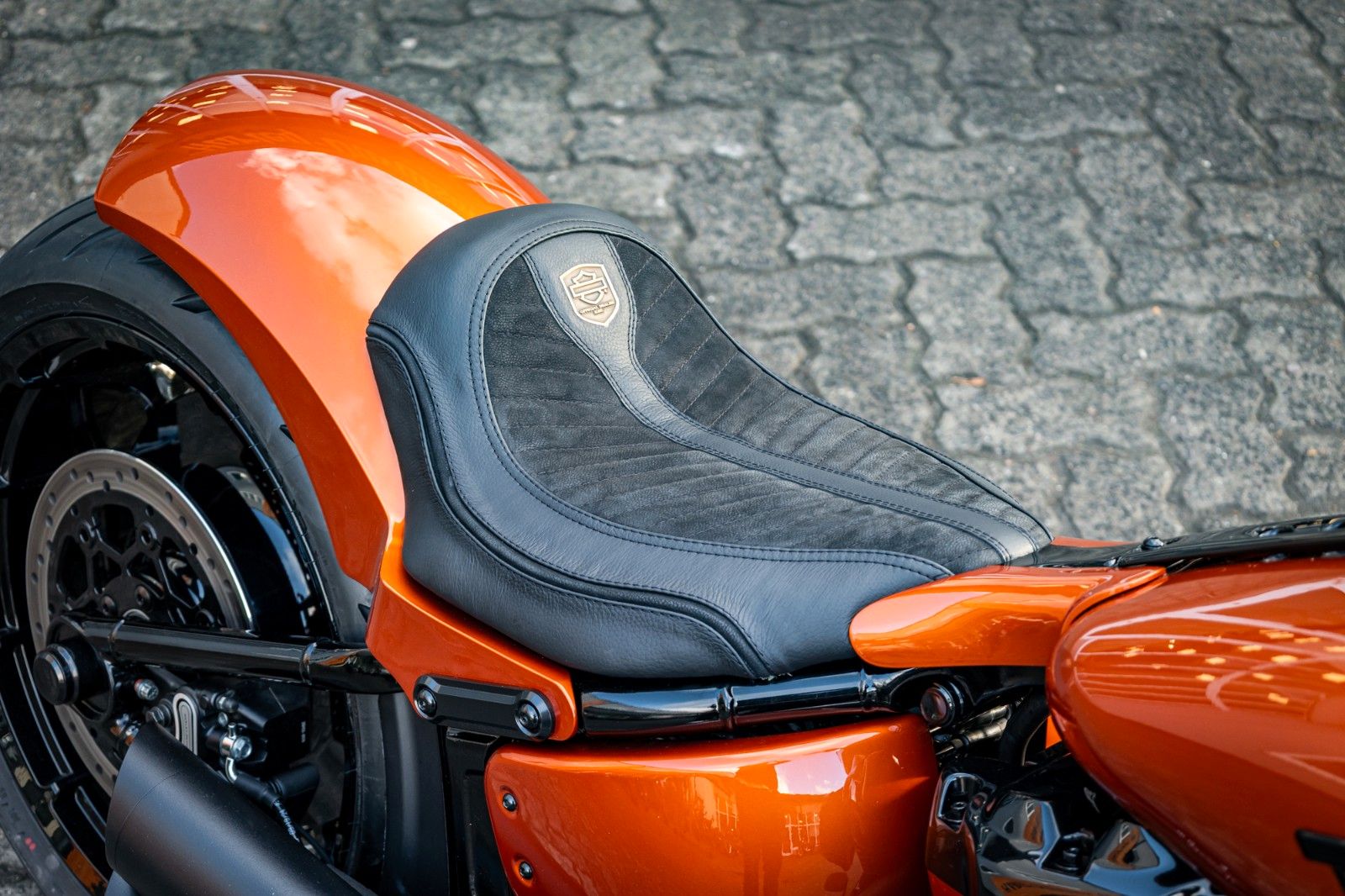 Fahrzeugabbildung Harley-Davidson DARK BOY FLFBS BLACK 117 MY25-H-D Kiel Custom
