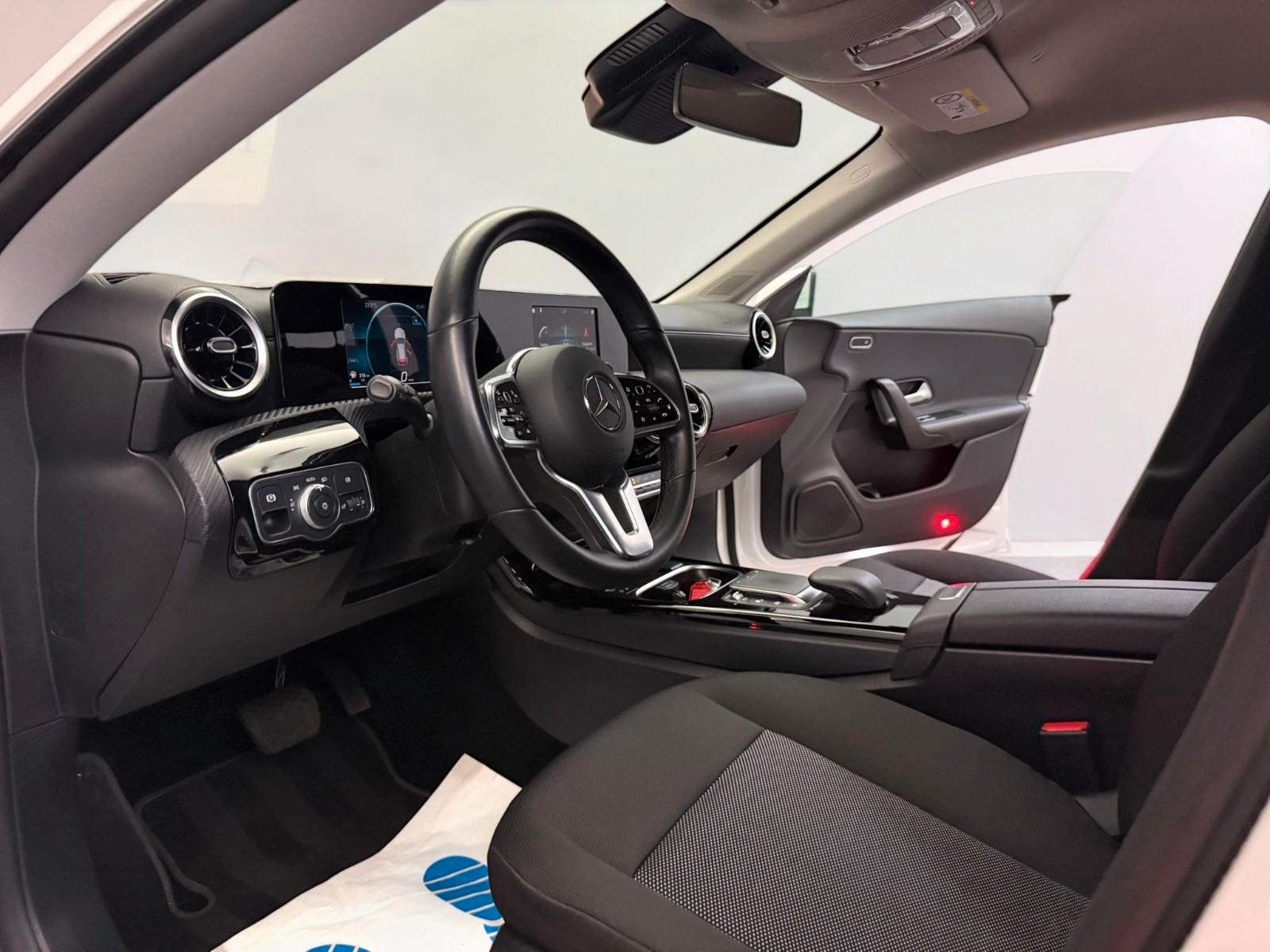 Mercedes-Benz CLA 180d Shooting Brake AHK*ACC*WIDE*CARPLAY, миниатюра 9