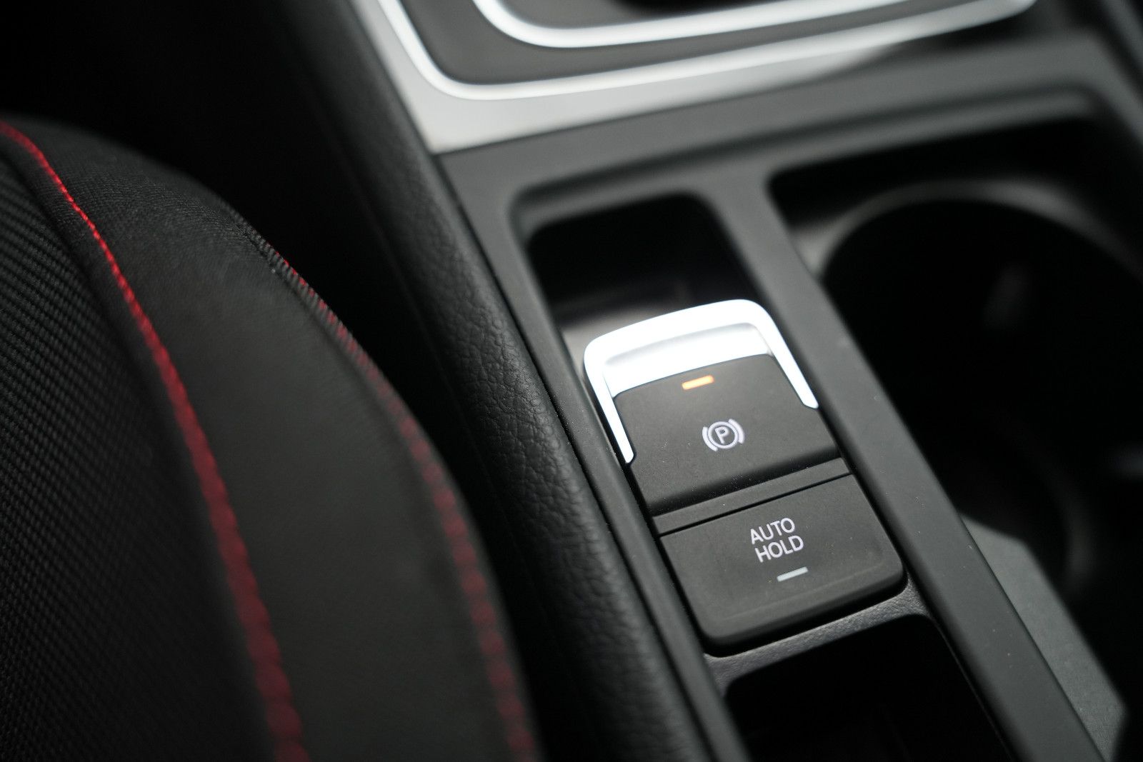 Fahrzeugabbildung Volkswagen Golf VII GTI Performance *Virtual*Automatik*SHZ*