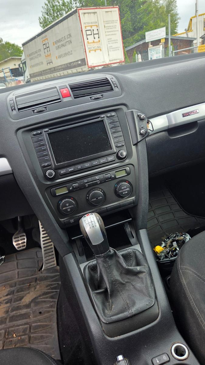 Skoda Octavia 2007 — photo 12