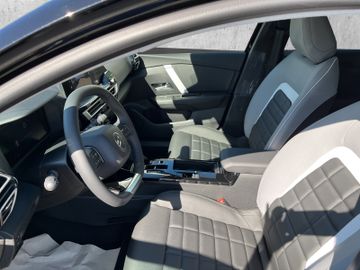 Citroën C4 MAX 1.2 145 +SHZ+KeyLess+PDC+2xKlima+SpurH