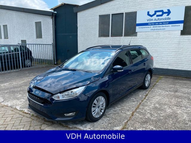 Ford Focus 1.5 EcoBoost Autom Turnier Business Navi