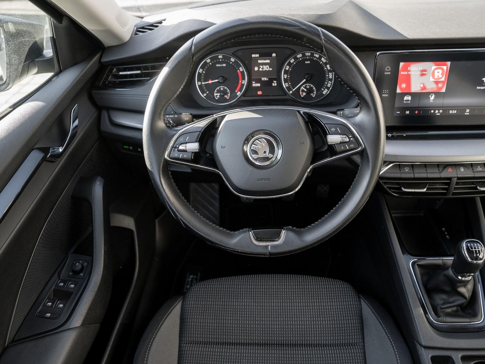Skoda OCTAVIA C. AMBITION 1.0 TSI AHK Kam. Pano KlimaA