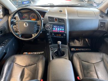 Ssangyong Kyron  Xdi 4x4 *KLIMAAUTOMATIK*LEDER*TÜV-102025