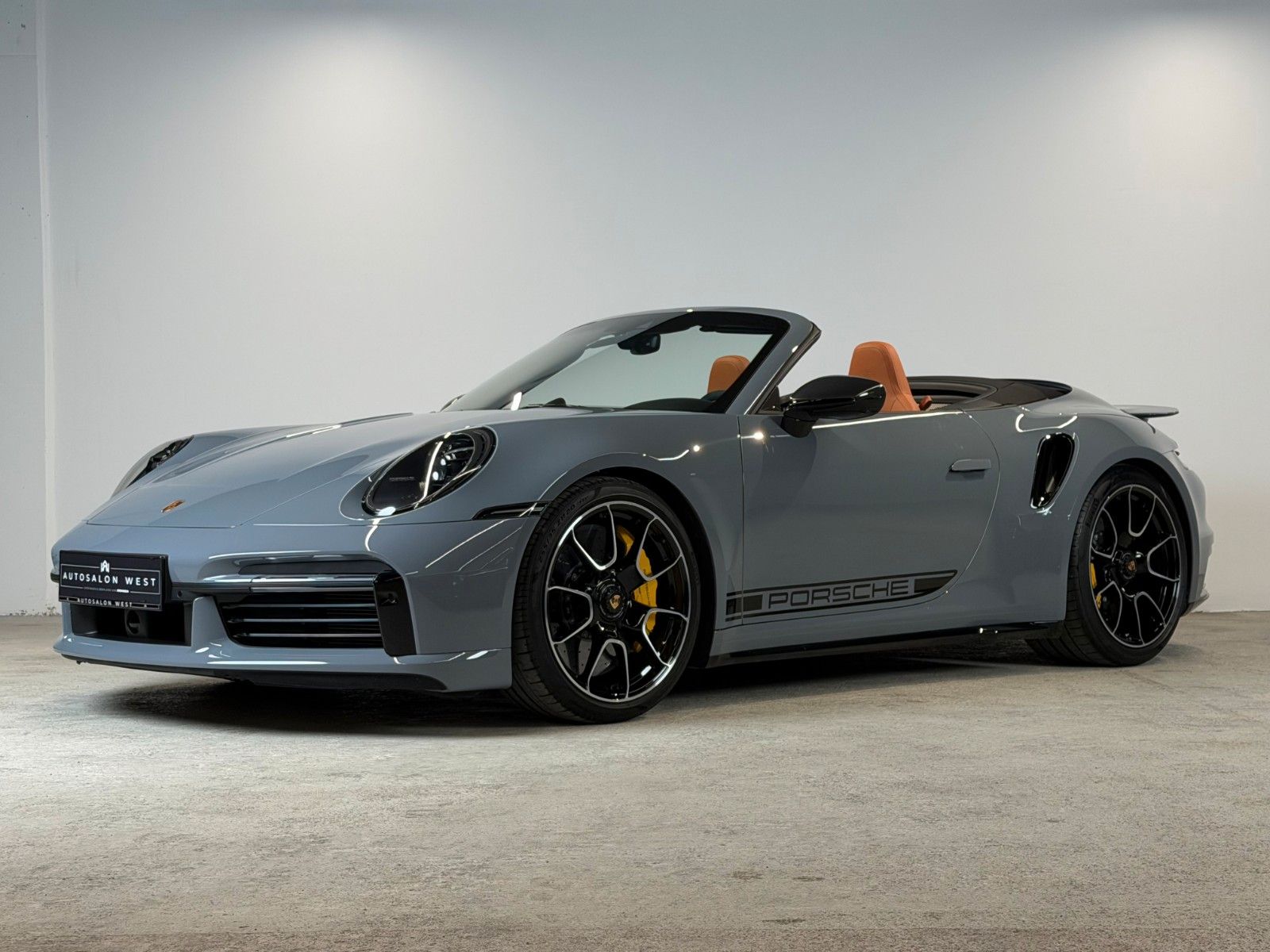 PORSCHE 992 Turbo S Cabriolet*Exclusive Manufaktur*