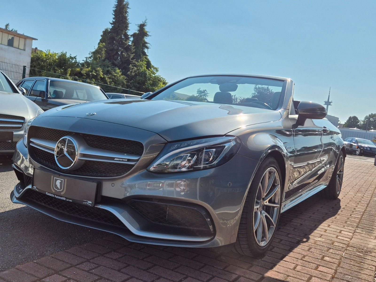 Fahrzeugabbildung Mercedes-Benz C 63 AMG Cabrio/Dt./Burm/Head/Fahrpaket