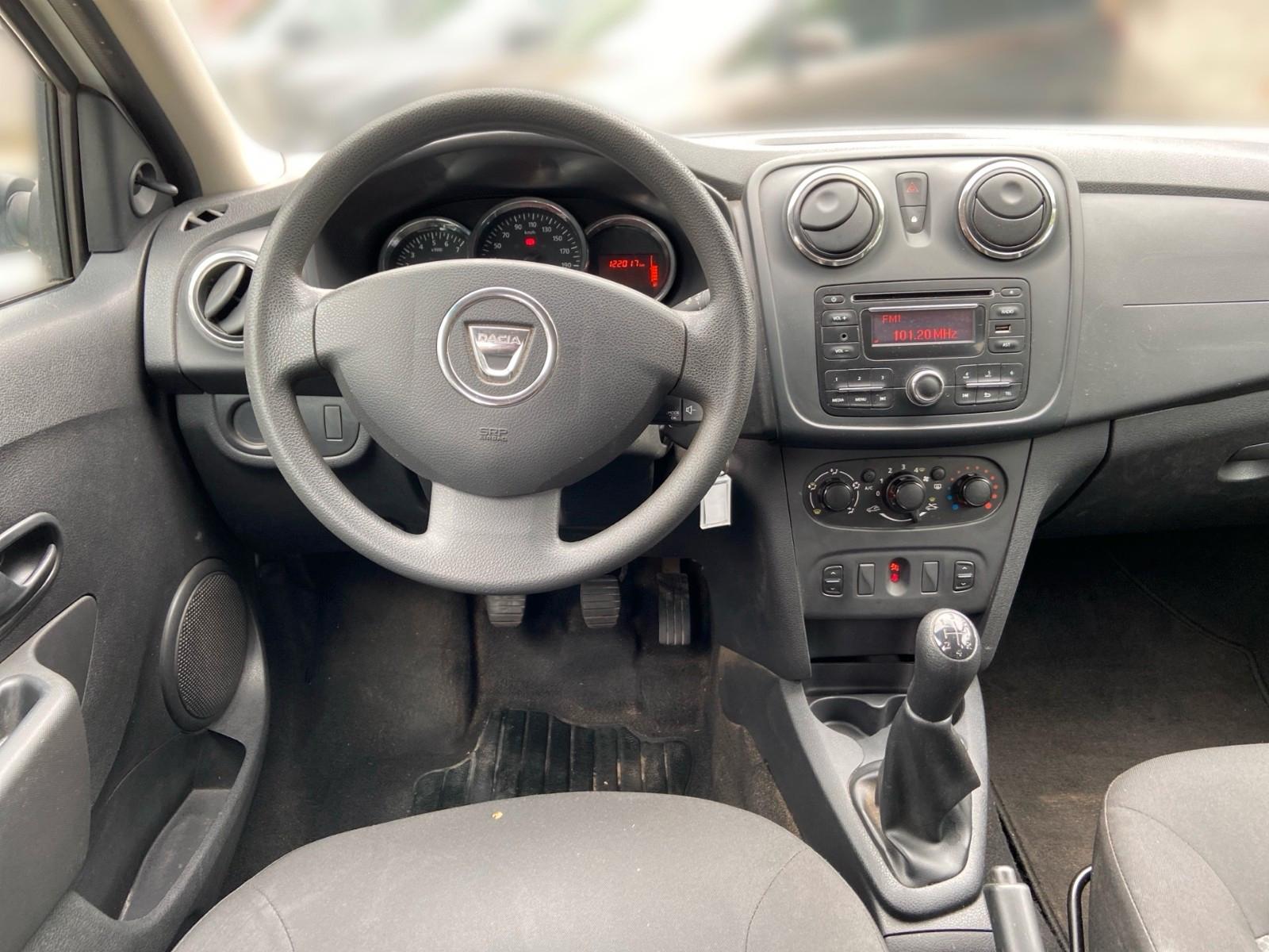 Dacia Logan 2015 — photo 11