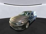 Volkswagen Passat Variant 2.0 TDI DSG Elegance AHK, RFK, IQ - gebrauchte VW Passat Variant aus dem Jahr 2024