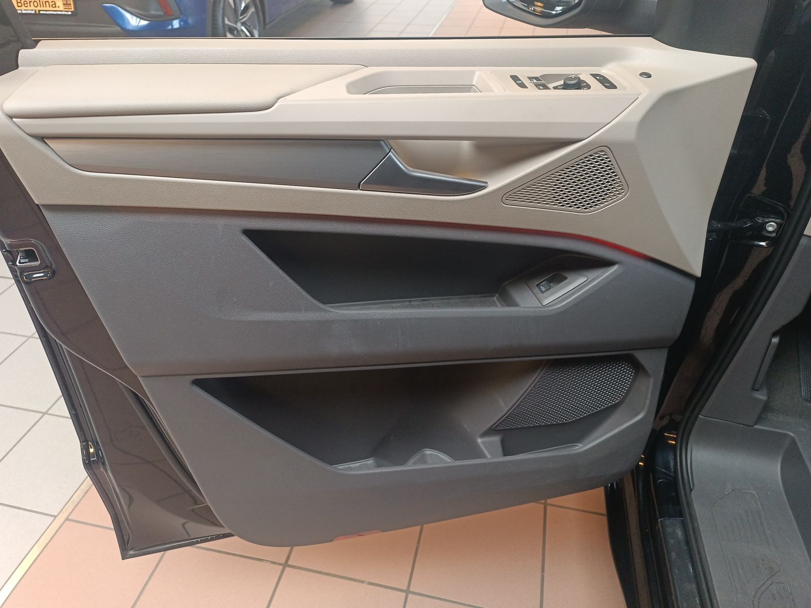 Volkswagen T7 Multivan - Bild 8