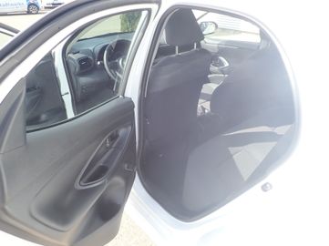 Toyota Yaris - 6