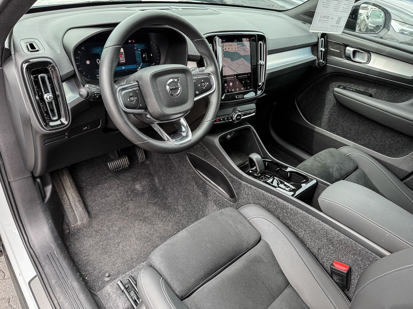 Volvo XC40 B3 B Ultra Black Edition 2WD StandHZG AHK M foto 7
