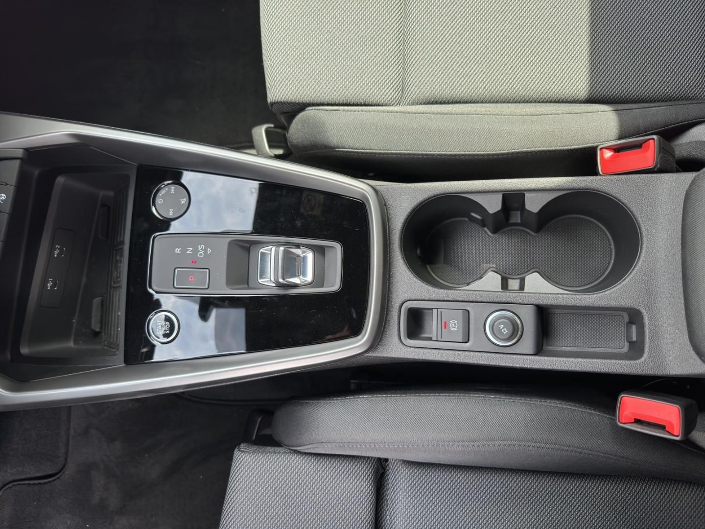 Fahrzeugabbildung Audi A3 Sportback TFSI e Advanced A3 Sportback 40 TFS