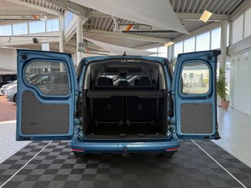 Volkswagen Caddy Maxi eHYBRID DSG STYLE ACC KAM 7SITZ AHK