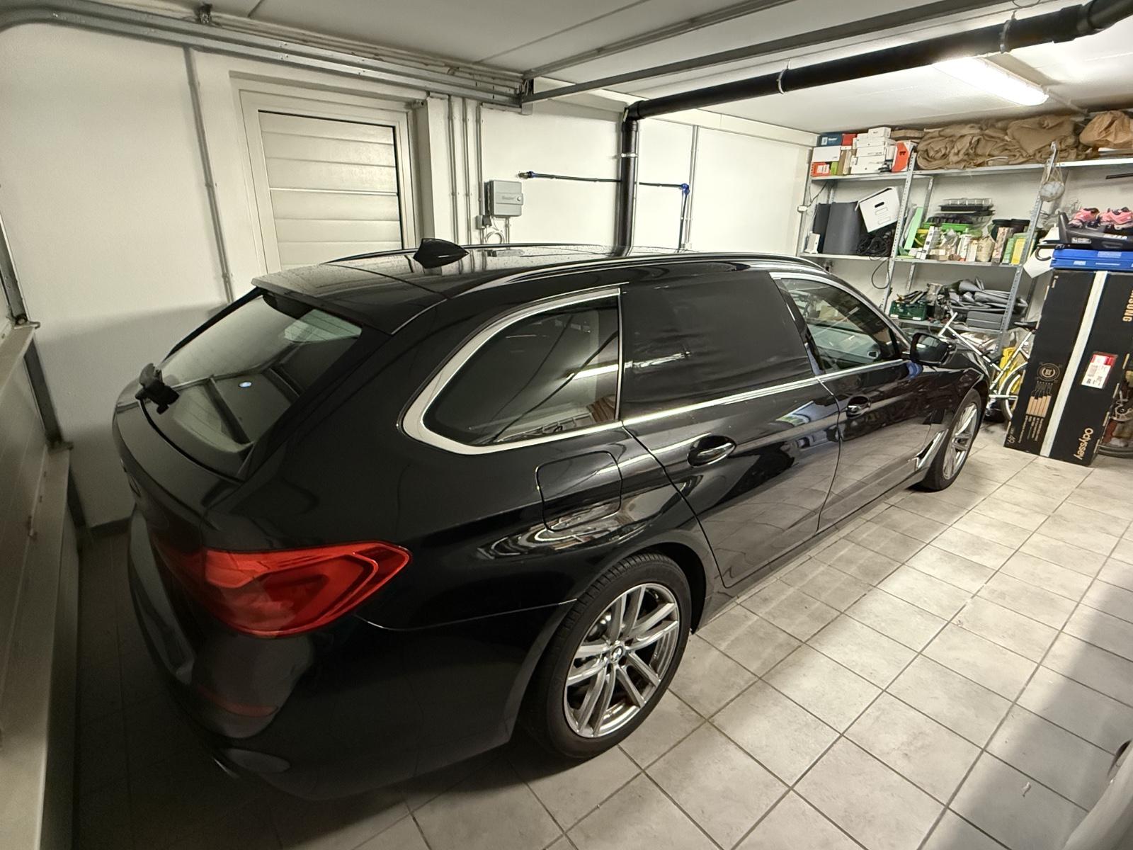 BMW 530i xDrive Touring Luxury Line Pano HUD