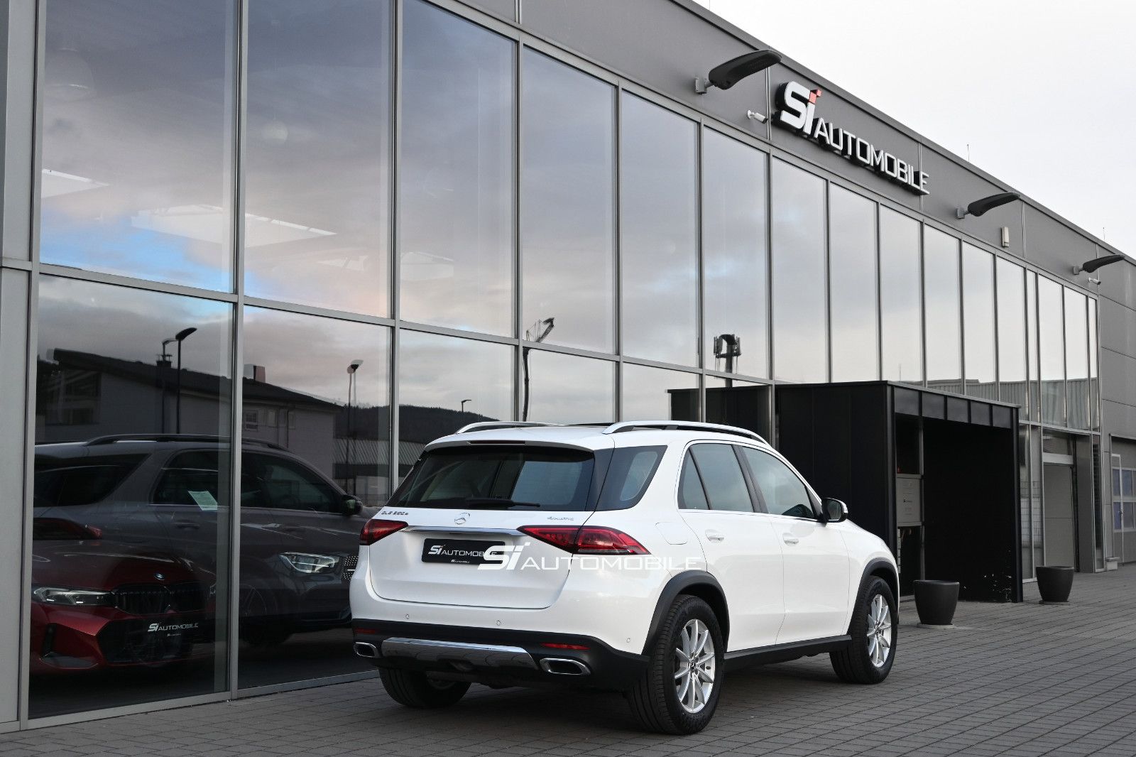 Fahrzeugabbildung Mercedes-Benz GLE 350 e 4M. °ACC°AHK°PANO°MB SERVICE FRISCH!°